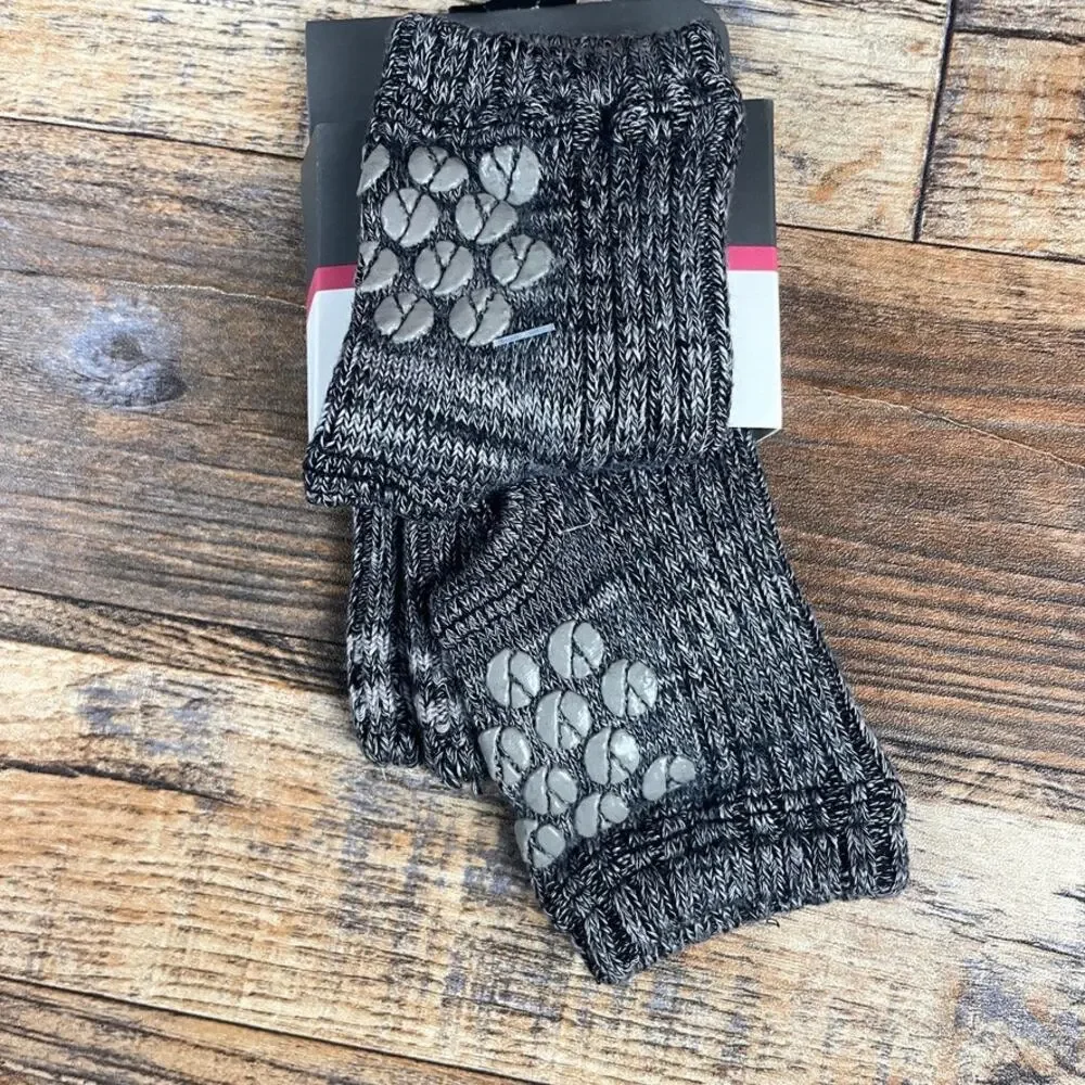Yummie Women's Shoe Size 4-10 Gray Lyocell Nylon Spandex Warm Me Up Studio Socks